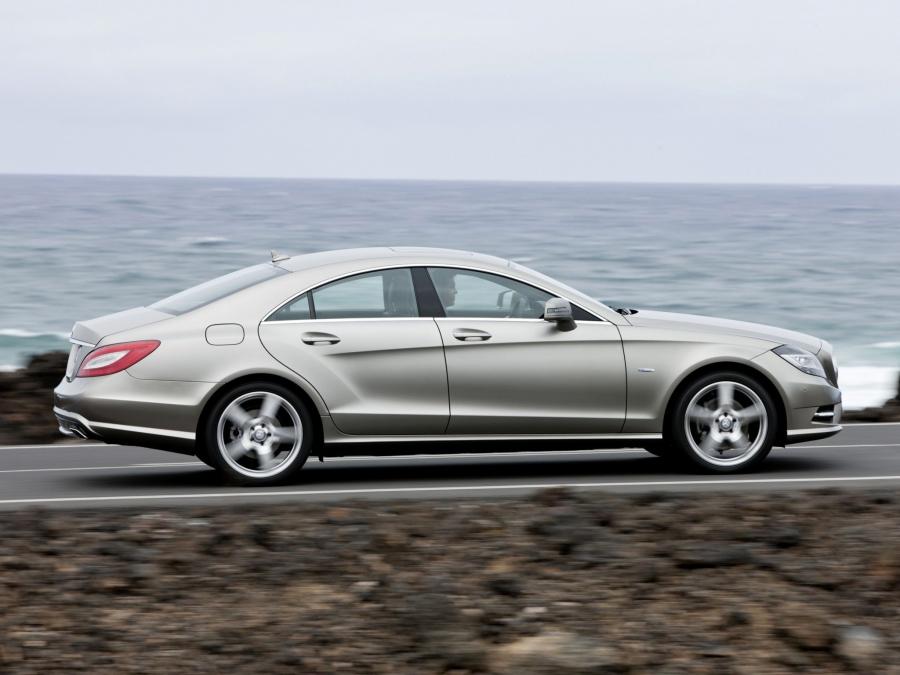  Mercedes-Benz CLS350 AMG Sports Package 2010 года  (фото 8 из 28)
